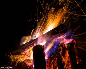 Preview wallpaper bonfire, firewood, fire, dark