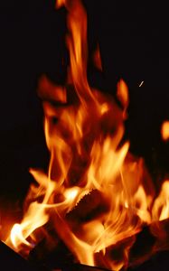 Preview wallpaper bonfire, flame, fire, firewood, night