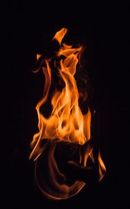 Preview wallpaper bonfire, flame, fire, dark, firewood, shroud, darkness