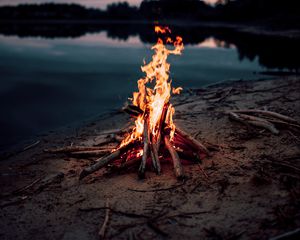 Preview wallpaper bonfire, flame, fire, coast, water