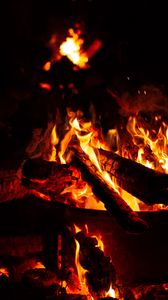 Preview wallpaper bonfire, flame, fire, dark