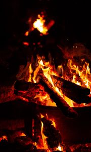 Preview wallpaper bonfire, flame, fire, dark