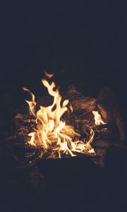 Preview wallpaper bonfire, flame, fire, dark, night