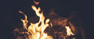 Preview wallpaper bonfire, flame, fire, dark, night