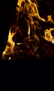 Preview wallpaper bonfire, flame, fire, black, night, dark