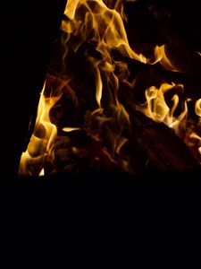 Preview wallpaper bonfire, flame, fire, black, night, dark