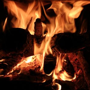 Preview wallpaper bonfire, flame, fire, firewood, coals, burn