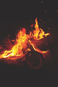 Preview wallpaper bonfire, flame, night