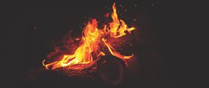 Preview wallpaper bonfire, flame, night