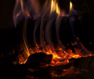 Preview wallpaper bonfire, log, fire, flame, dark