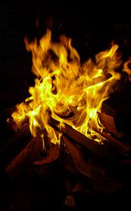 Preview wallpaper bonfire, logs, fire, light, dark