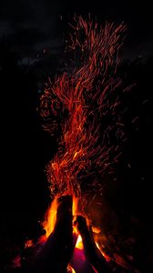 Preview wallpaper bonfire, sparks, firewood, dark