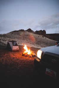 Preview wallpaper bonfire, tent, car, hill