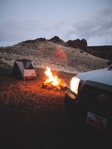 Preview wallpaper bonfire, tent, car, hill