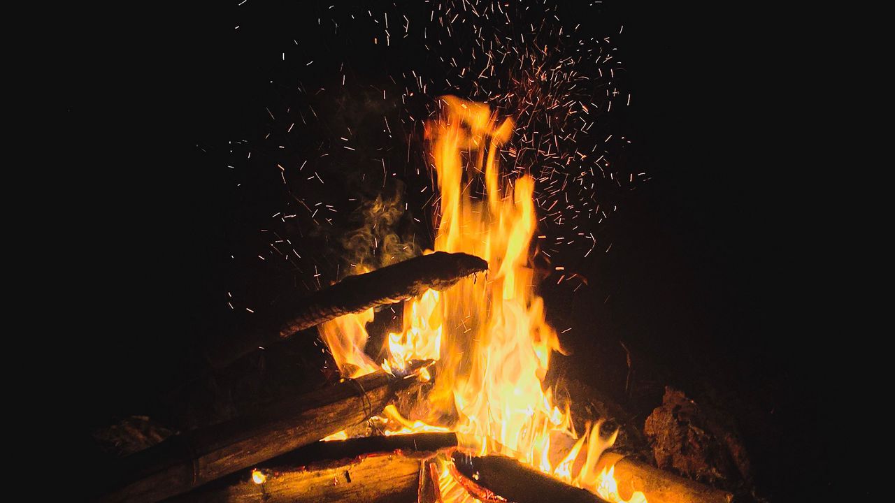 Wallpaper bonfire, wood, fire, flame, sparks