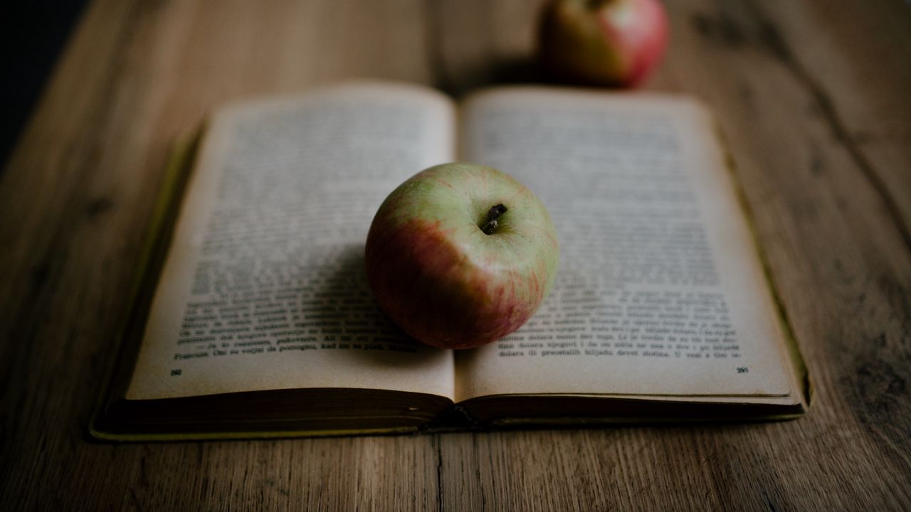 Wallpaper book, apple, fruit, ripe