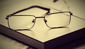 Preview wallpaper book, glasses, lenses, frames