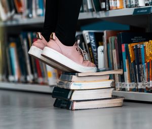 Preview wallpaper books, legs, bookcase, bookshelves, library