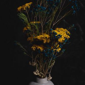 Preview wallpaper bouquet, flowers, composition, vase