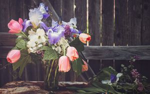 Preview wallpaper bouquet, flowers, composition, vase, aesthetics