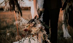 Preview wallpaper bouquet, flowers, hands, wedding