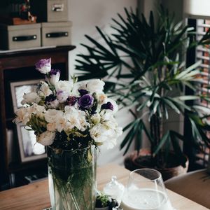 Preview wallpaper bouquet, flowers, interior