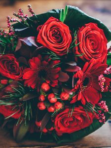 Preview wallpaper bouquet, flowers, roses, red, composition