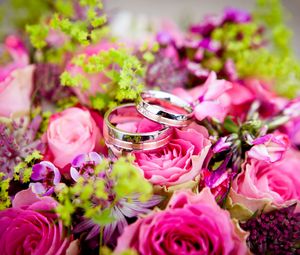 Preview wallpaper bouquet, rings, wedding, roses