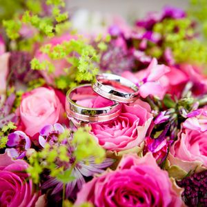Preview wallpaper bouquet, rings, wedding, roses