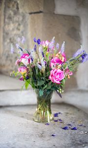 Preview wallpaper bouquet, rose, lavender, flowers, vase