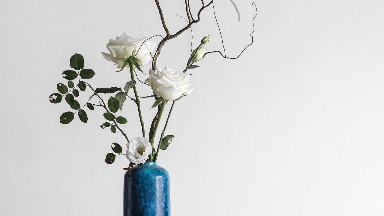 Wallpaper bouquet, roses, flowers, composition, vase