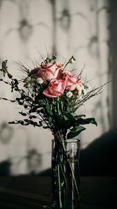 Preview wallpaper bouquet, roses, pink, flowers, vase