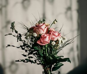 Preview wallpaper bouquet, roses, pink, flowers, vase