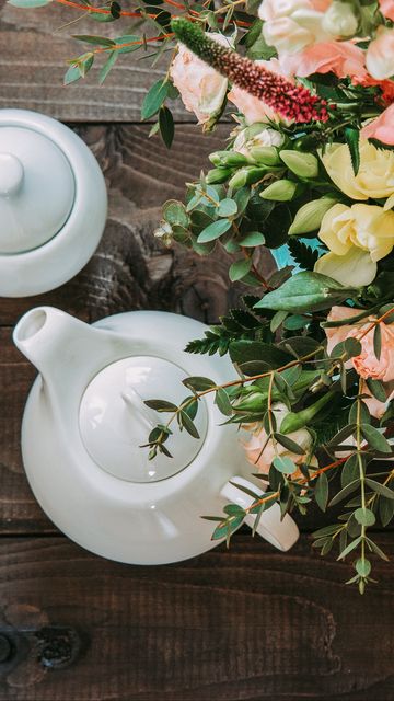360x640 Wallpaper bouquet, tea, tea party