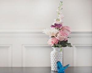 Preview wallpaper bouquet, vase, flowers