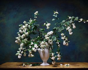 Preview wallpaper bouquet, vase, table, branches, leaves