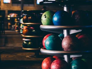 Preview wallpaper bowling, balls, stand