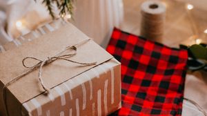Preview wallpaper box, gift, shawl, garland, holiday