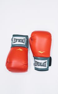 Preview wallpaper boxing gloves, boxing, sports, minimalism