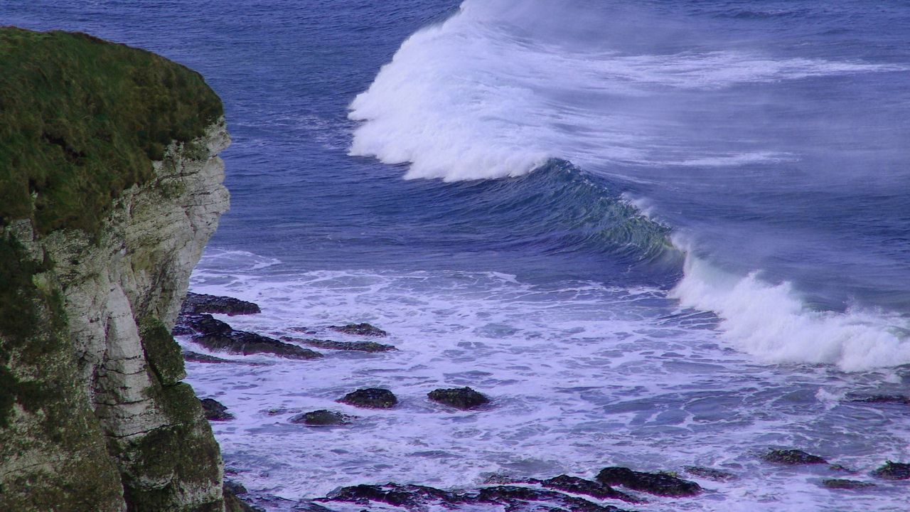 Wallpaper breakage, sea, waves, rock