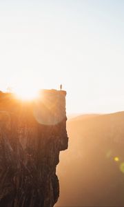 Preview wallpaper breakage, silhouette, sunlight, height