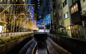 Preview wallpaper bridge, buildings, garland, night