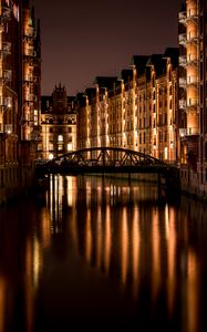 Preview wallpaper bridge, buildings, lights, night, water, reflection