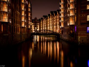 Preview wallpaper bridge, buildings, lights, night, water, reflection