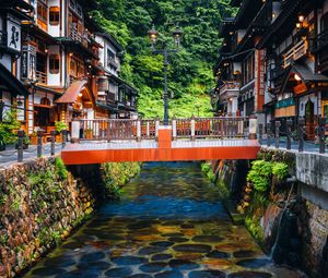 Preview wallpaper bridge, buildings, street, architecture, old