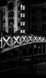 Preview wallpaper bridge, buildings, windows, light, night, black and white