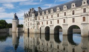 Preview wallpaper bridge, castle, attractions, river, reflection