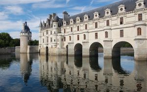 Preview wallpaper bridge, castle, attractions, river, reflection