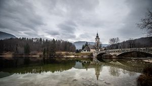 Preview wallpaper bridge, chapel, river, buildings, reflection