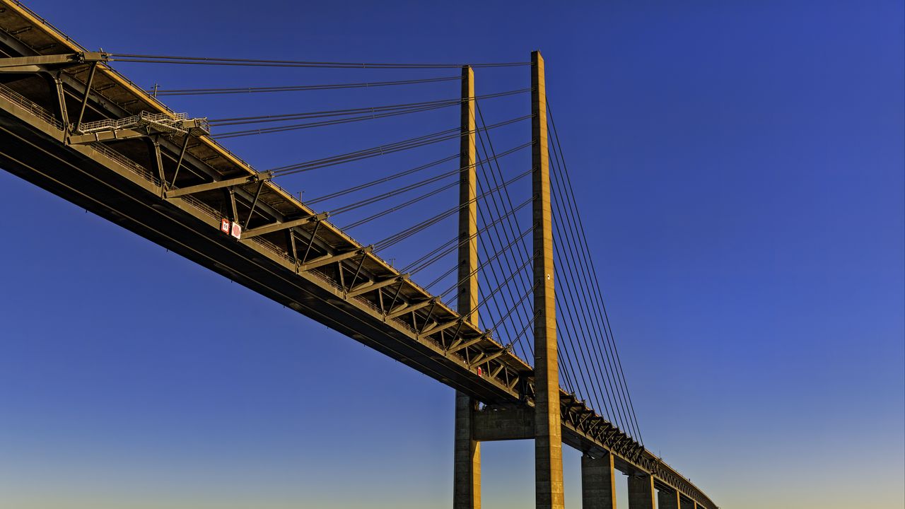 Wallpaper bridge, columns, river, water, horizon